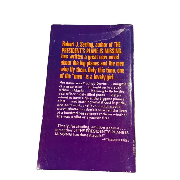 She ll Never Get Off The Ground By Robert J. Serling Paperback Vintage Book - Picture 3 of 6